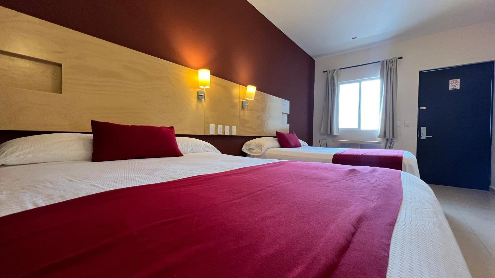 Nova Hotel Кадерейта-Хименес Экстерьер фото
