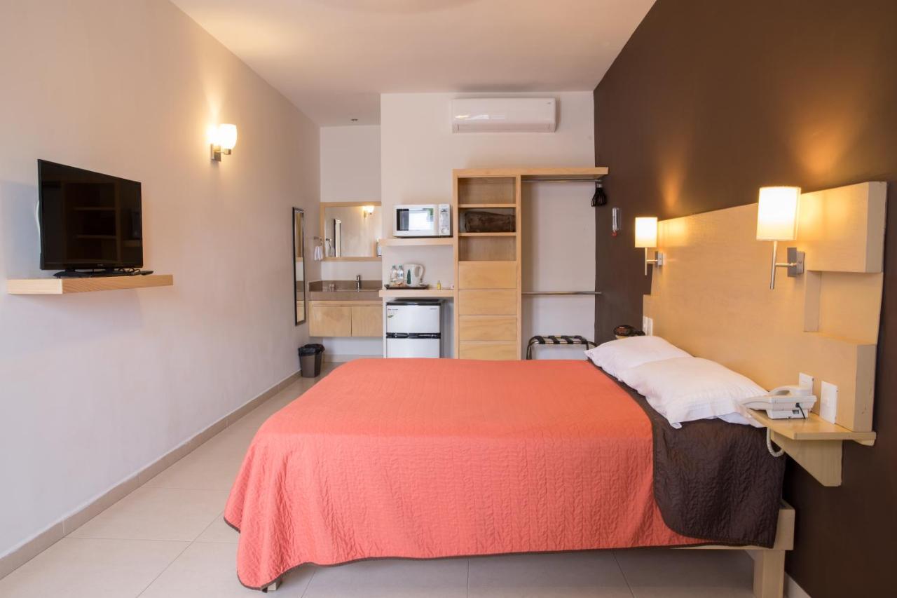 Nova Hotel Кадерейта-Хименес Экстерьер фото